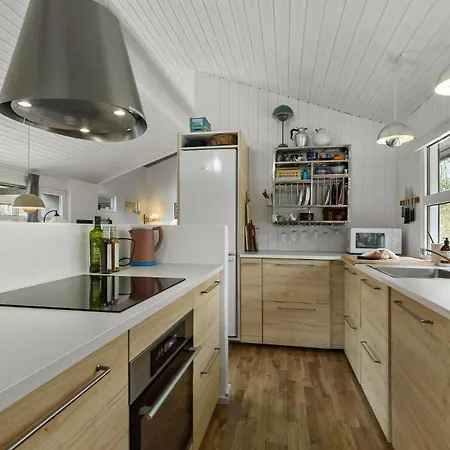 Дом отдыха Beautiful In With Sauna