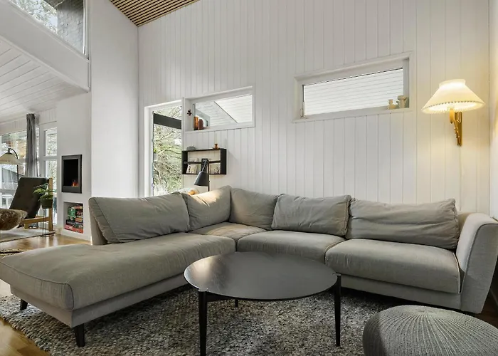 Beautiful In With Sauna Feriehus