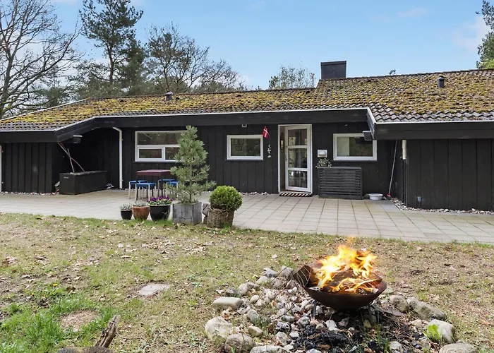Beautiful In With Sauna Feriehus *